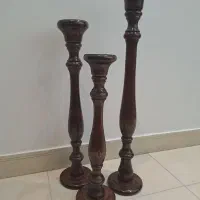 جا شمعی چوبی کنار سالنی