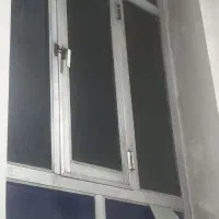 پنجره المینیوم قدیم