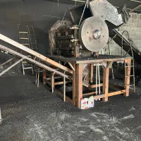 کارگر گرانول کار  لاستیک