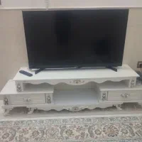 میز تلویزیون در حد نو
