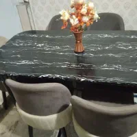 میز ناهار خوری با صندلی