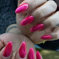 ترمیم ناخن ۱۵۰-کاشت ناخن ۲۰۰(گلسار)