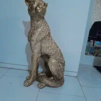 مجسمه ببر طلایی