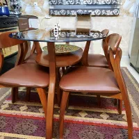 میز ناهارخوری