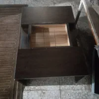 یک جفت فرش ۴متری و یک میز