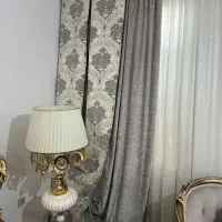 والان با سایه، زیر تلویزیون