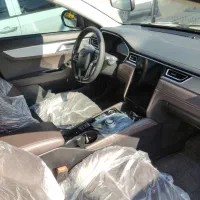 خودروی کی ام سی برقی