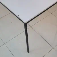 میز کار و پذیرایی