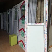 درب یوپی‌وی‌سی دوجداره سرویسی درب upvc درجه۱ سرویس