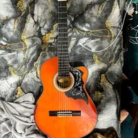 گیتار کلاسیک پیکاپدار Washburn