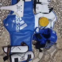 لباس مبارزه تکواندو و کاراته