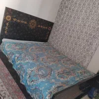 تخت دونفره با تشک  به علت کمبود جا به فروش میرسد
