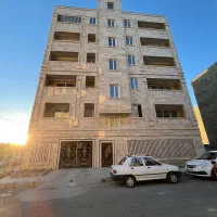 آپارتمان ۱۳۰متری سه خواب (مهندس زراعی)