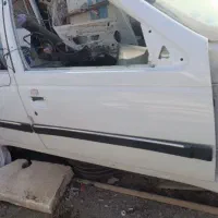 در خودرو پرشیا سمت شاگرد قسمت جلو