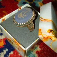 انگشتر عقیق سوسنی خراسان با حکاکی دعای ناد علی