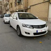 اریو ۱۶۰۰cc اتوماتیک بدون رنگ مدل ۹۷