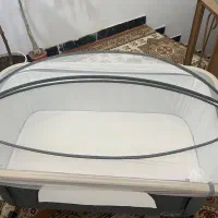 تخت درحدنو.  نوزاد کنار مادر آنجل بی بی