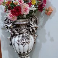 گل وگلدان
