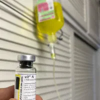 پزشکی و پرستاری و سرم تراپی