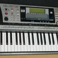 کیبورد و ارگ یاماها 740yamaha بسیاز تمیز psr740