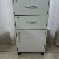تخت و ترولی