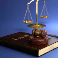 وکیل پایه یک دادگستری