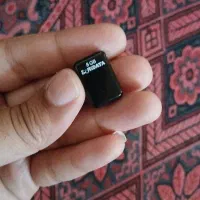فلش ۸ گیگ به شرط نو