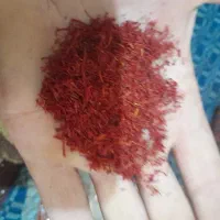 زعفران درجه یک ۴۰ گ دارم اصل بیرجند وقاعنات