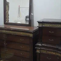 آینه درآور و کمد و پاتختی ست با جنس عالی و مرتب