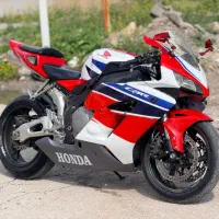 cbr 1000 سی بی ۱۳۰۰
