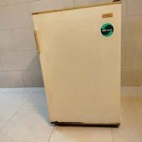 یخچال آزمایش