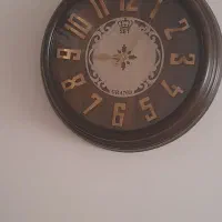 ساعت دیواری سالم