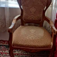 مبل راحتی و سلطنتی