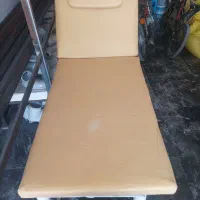 تخت آرایشگاه زنانه