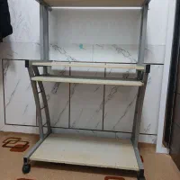 میز کامپیوتر چرخ دار