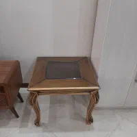 میز عسلی طلایی