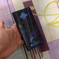 Galaxy S24 ultra سالم و بدون بازشدگی با خط و خش