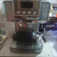 یک عدد دستگاه اسپرسو ساز و قهوه