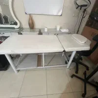تخت ماساژ و مژه و اپلاسیون در حد نو