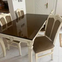 میز غذاخوری ۶نفره با چهار صندلی