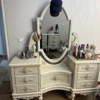 پاتختی و میزآرایش