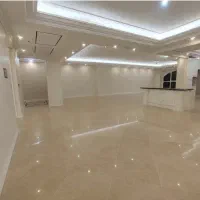 ۲۲۰ متر/فول مشاعات/۲پارکینگ سندی/غرق نور