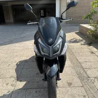 sym j 200