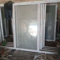 فروش پنجره پی وی سی هافمن