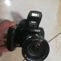 دوربین فوجی اچ ۱۰ در حد آک