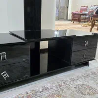 میز تلویزیون مشکی شیشه ای