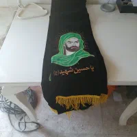تعدادی شال کتیبه وحیوان علامت موجود هست