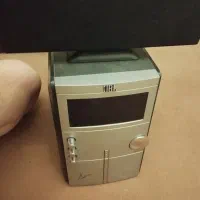 یک باند و اسپیکر jBL