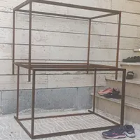 میز چهار چوب آهنی