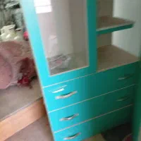 کمد بچه کاملا سالم